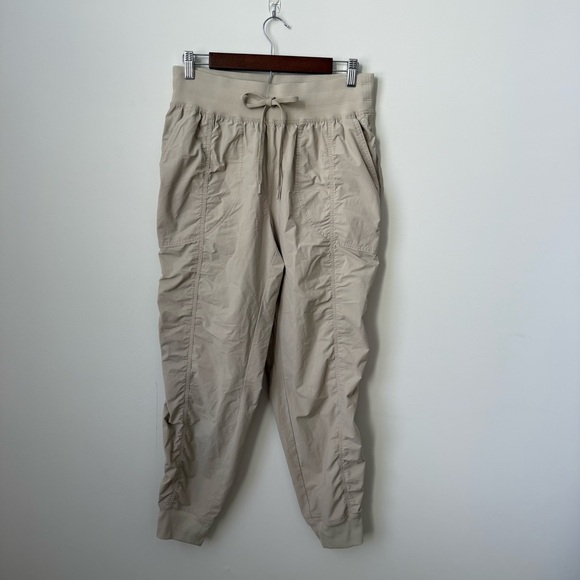 CALIA by Carrie Underwood Effortless Nyluxe Jogger Khaki Sand Size Medium 28” - Picture 2 of 7